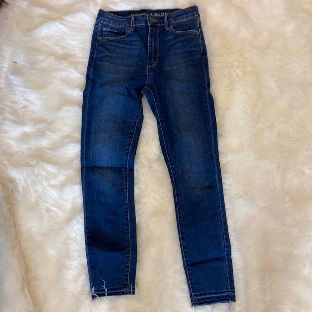 Jeans size 27